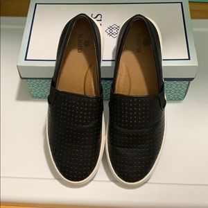 Susina Slip in Sneakers